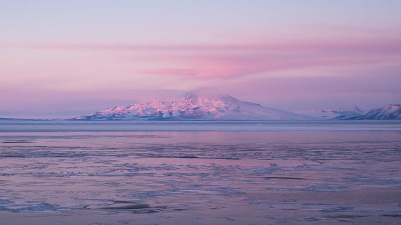 1jbe20jsunriseontherossseamcmurdoantarctica5728x2682oc.jpg (4768x2682)