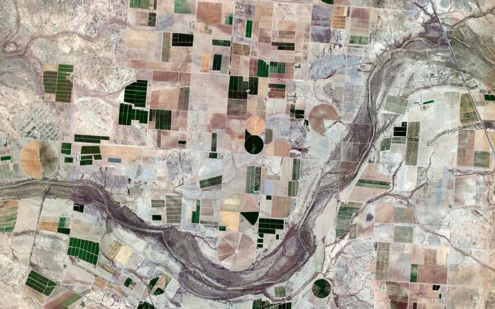 googleearthview2192.jpg (1920x1200)